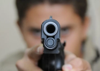 Casal é assassinado a tiros em Aracaju, uma pessoa também foi baleada